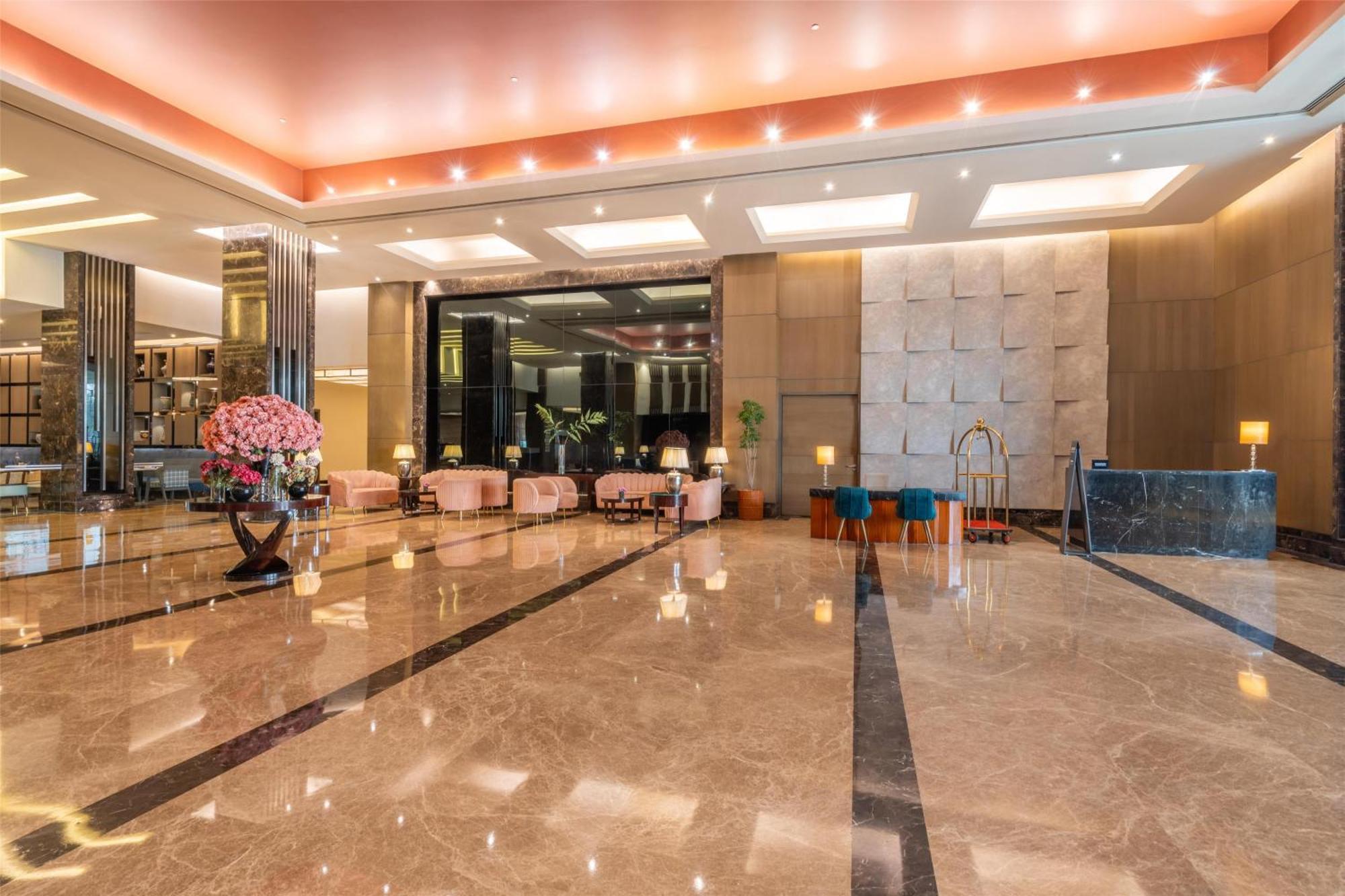 Radisson Blu Hotel Rudrapur Exterior foto